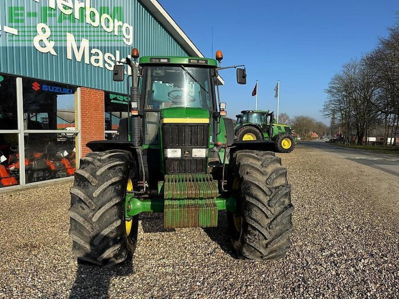 John Deere 7710 - Трактор: фото 2 John Deere 7710 - Трактор: фото 2