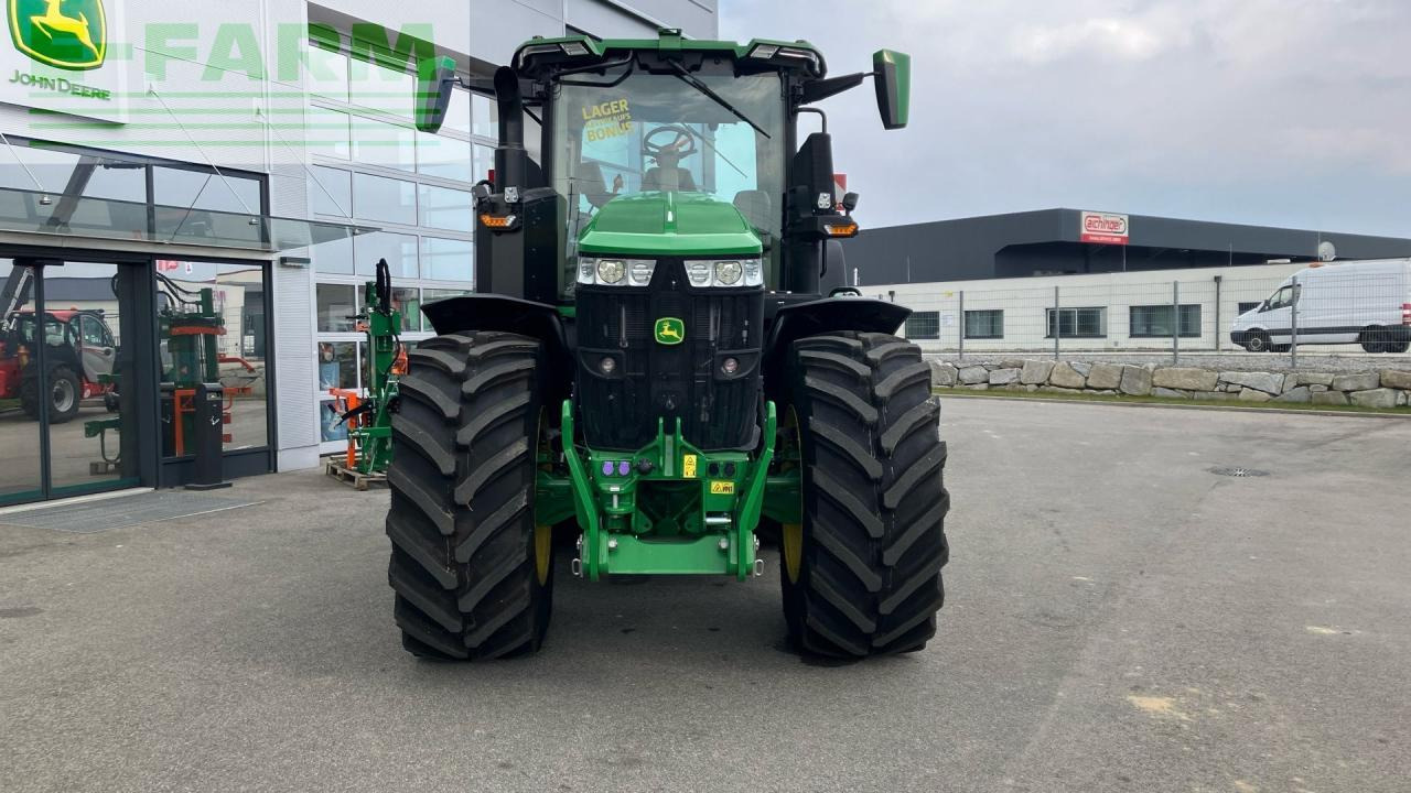 John Deere 7R 330 - Трактор: фото 3 John Deere 7R 330 - Трактор: фото 3