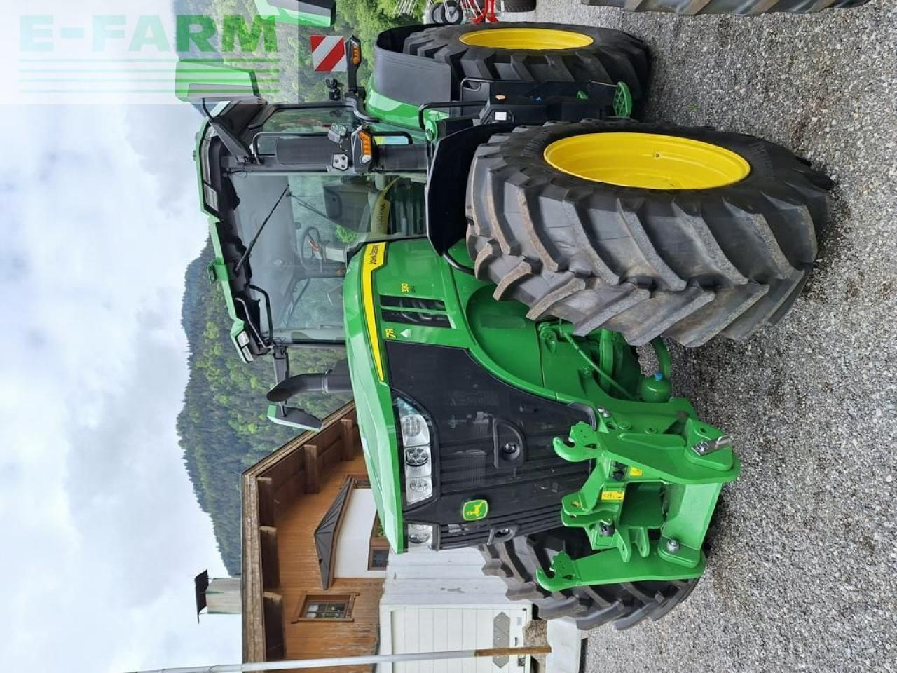 John Deere 7R 330 - Трактор: фото 4 John Deere 7R 330 - Трактор: фото 4