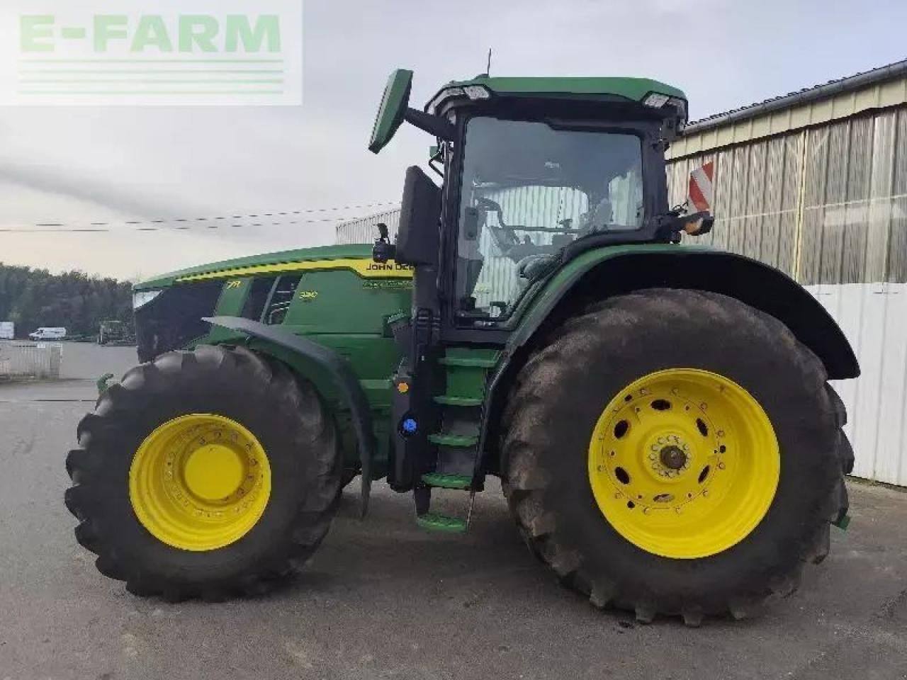 John Deere 7r 330 - Трактор: фото 4 John Deere 7r 330 - Трактор: фото 4
