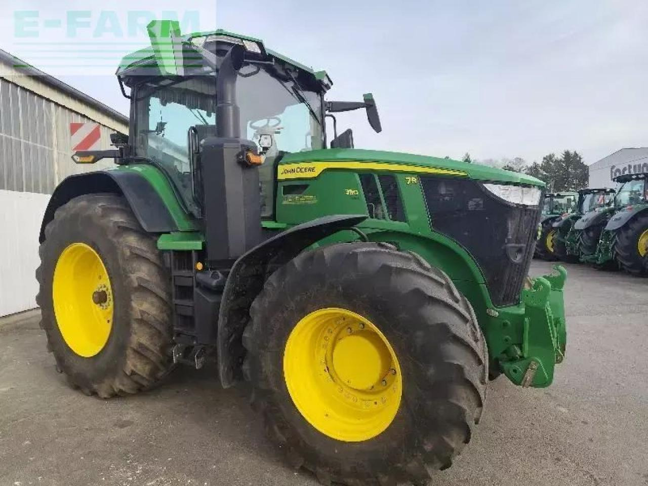 John Deere 7r 330 - Трактор: фото 2 John Deere 7r 330 - Трактор: фото 2