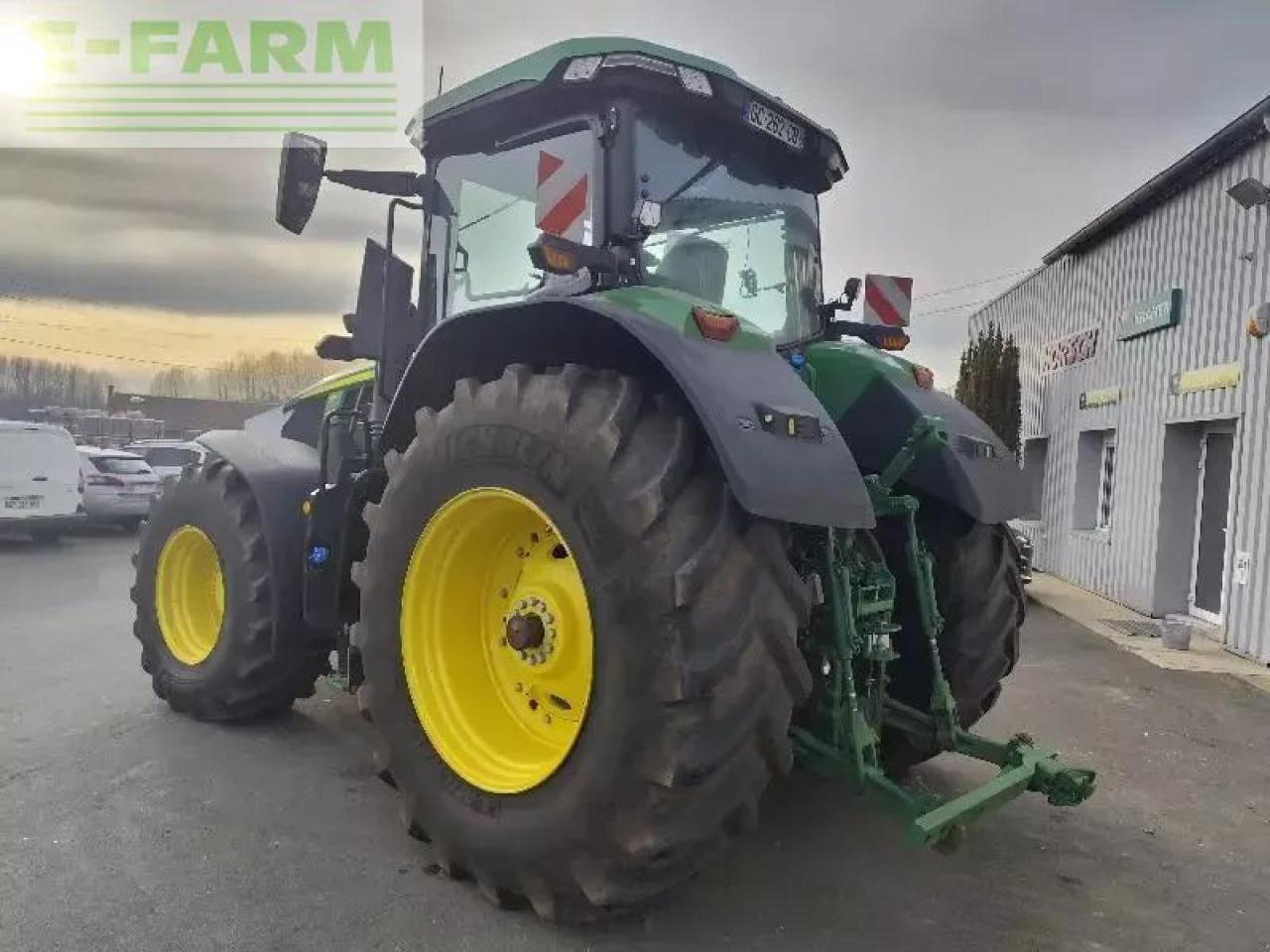 John Deere 7r 330 - Трактор: фото 5 John Deere 7r 330 - Трактор: фото 5