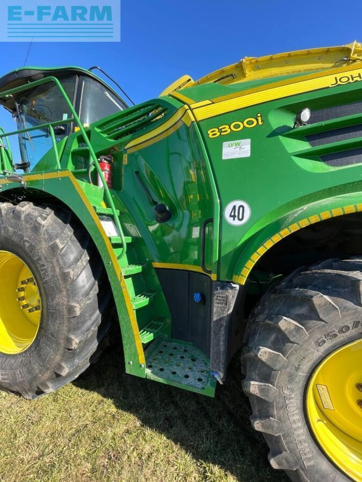 Кормоуборочный комбайн John Deere 8300: фото 12