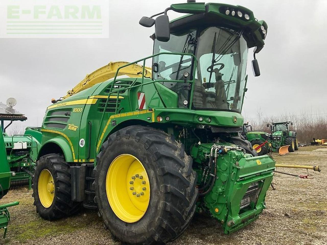 John Deere 8300 my18 - Кормоуборочный комбайн: фото 2 John Deere 8300 my18 - Кормоуборочный комбайн: фото 2