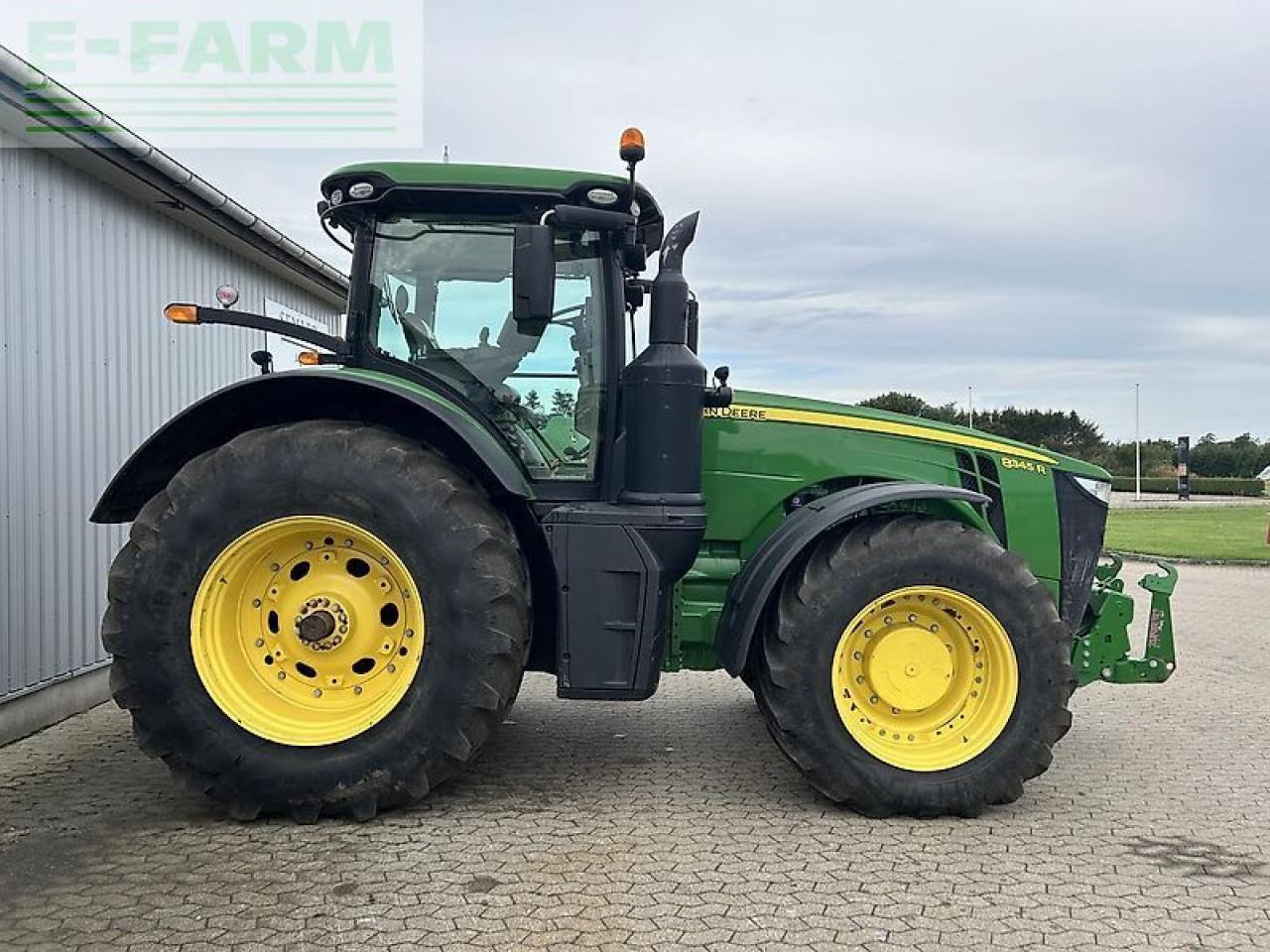 Трактор John Deere 8345r: фото 10