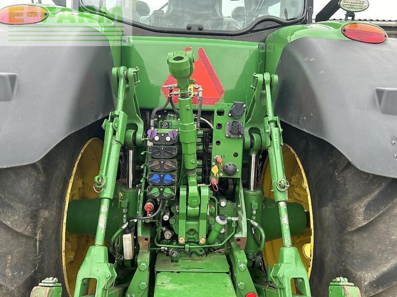 Трактор John Deere 8345r: фото 6