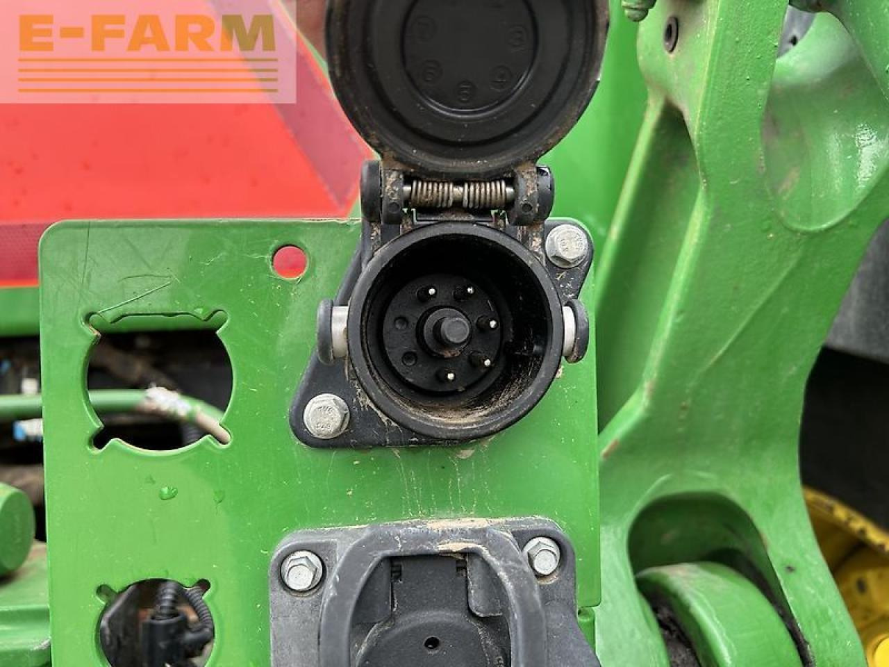 Трактор John Deere 8345r: фото 7