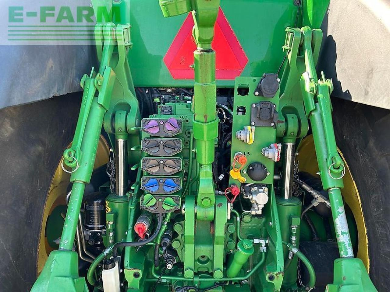 John Deere 8370r - Трактор: фото 5 John Deere 8370r - Трактор: фото 5