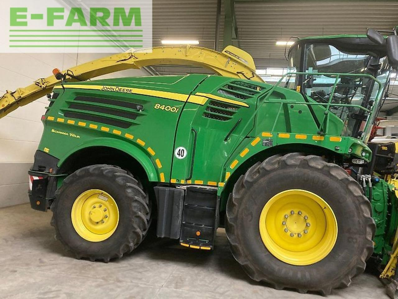 John Deere 8400i - Кормоуборочный комбайн: фото 1 John Deere 8400i - Кормоуборочный комбайн: фото 1