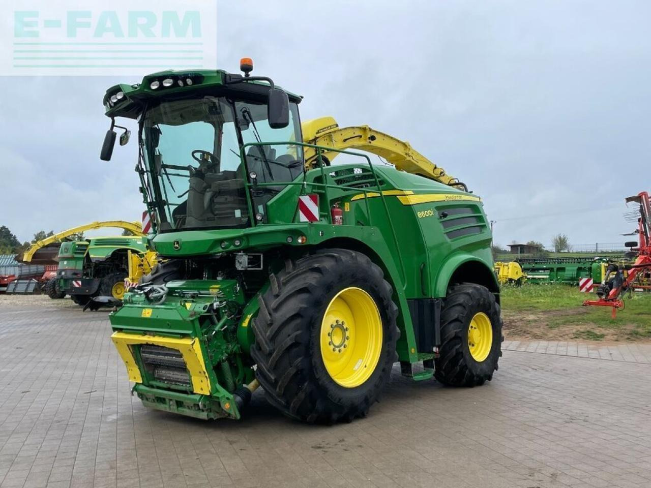 John Deere 8600 - Кормоуборочный комбайн: фото 1 John Deere 8600 - Кормоуборочный комбайн: фото 1