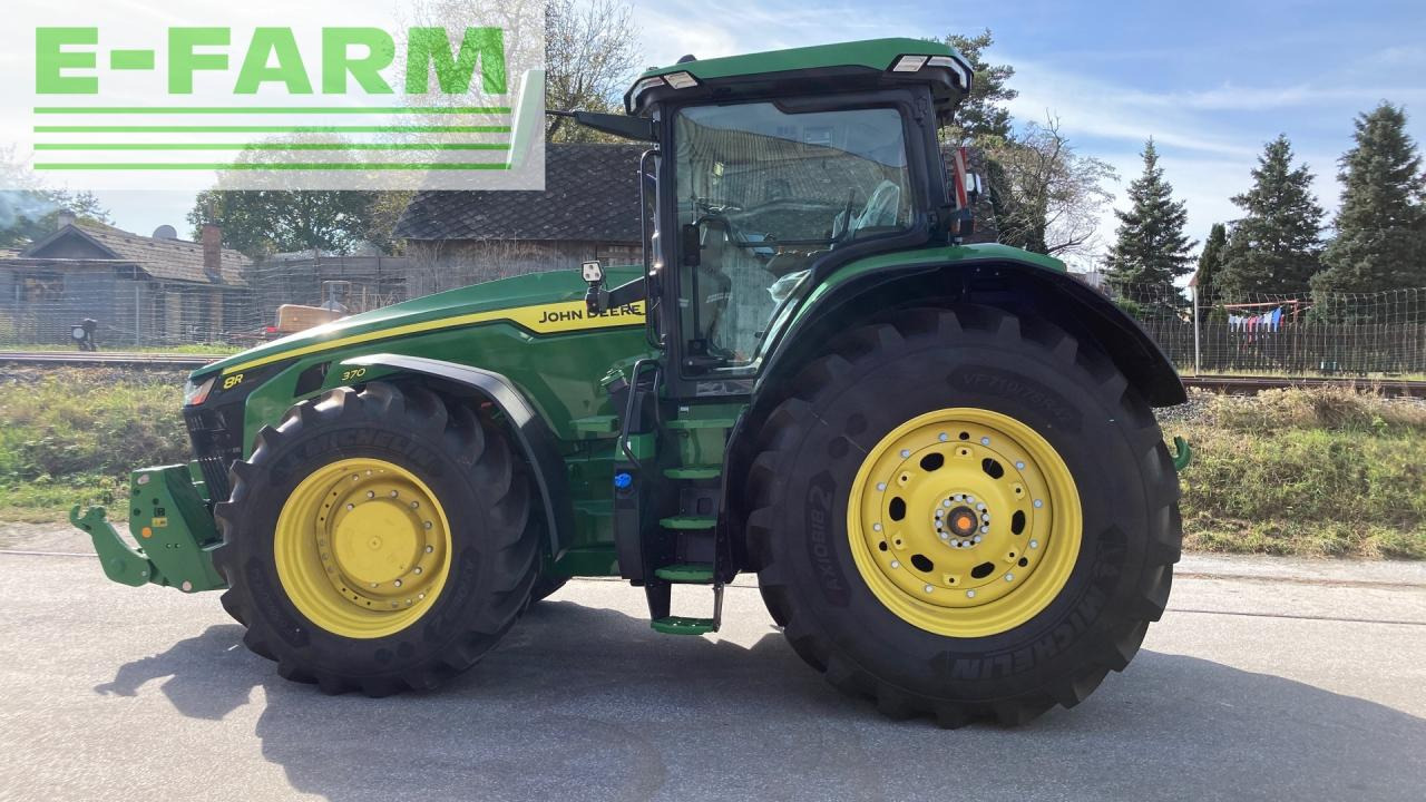 John Deere 8R370 - Трактор: фото 2 John Deere 8R370 - Трактор: фото 2