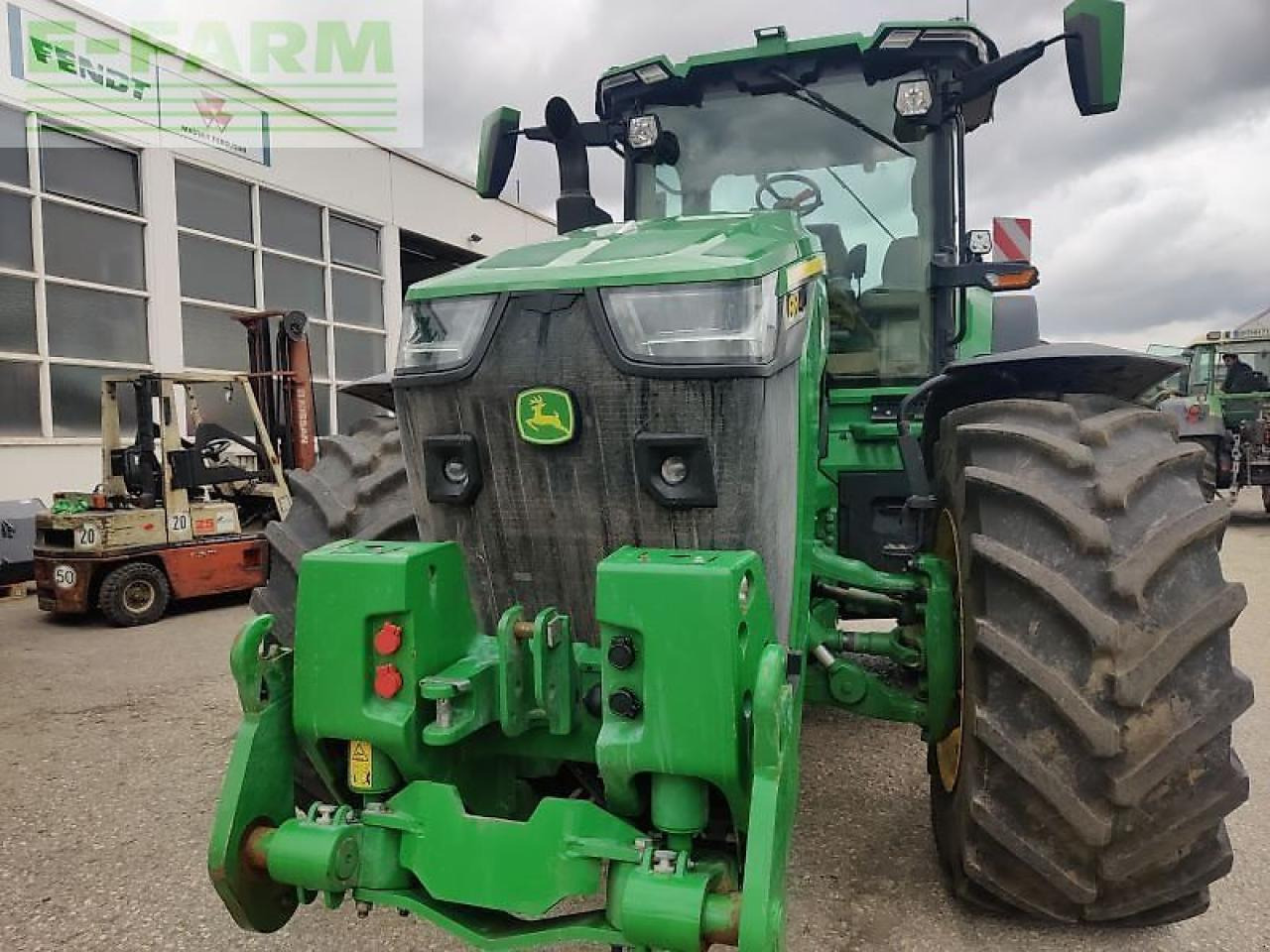 John Deere 8r 370 - Трактор: фото 2 John Deere 8r 370 - Трактор: фото 2