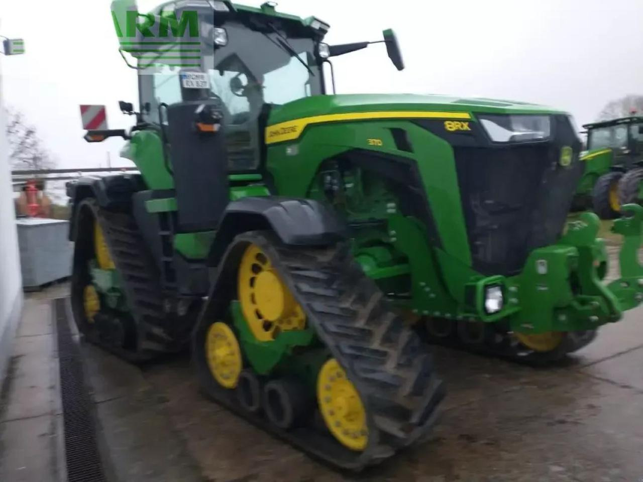 John Deere 8rx 370 my22 ap 40 - Трактор: фото 3 John Deere 8rx 370 my22 ap 40 - Трактор: фото 3