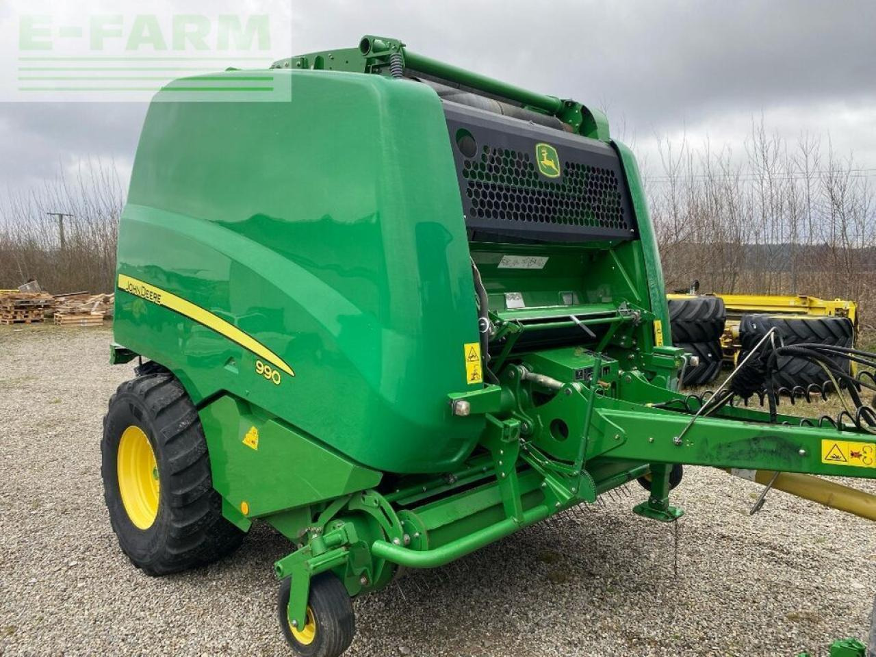 John Deere 990 premium - Пресс-подборщик тюковый: фото 1 John Deere 990 premium - Пресс-подборщик тюковый: фото 1