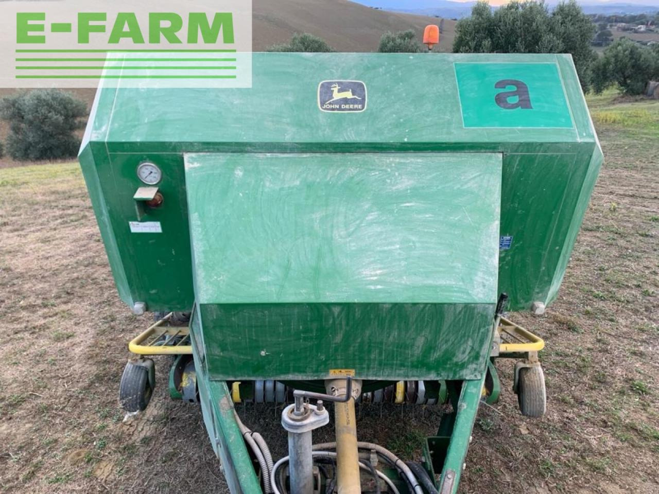 Пресс-подборщик тюковый John Deere John Deere 690: фото 8