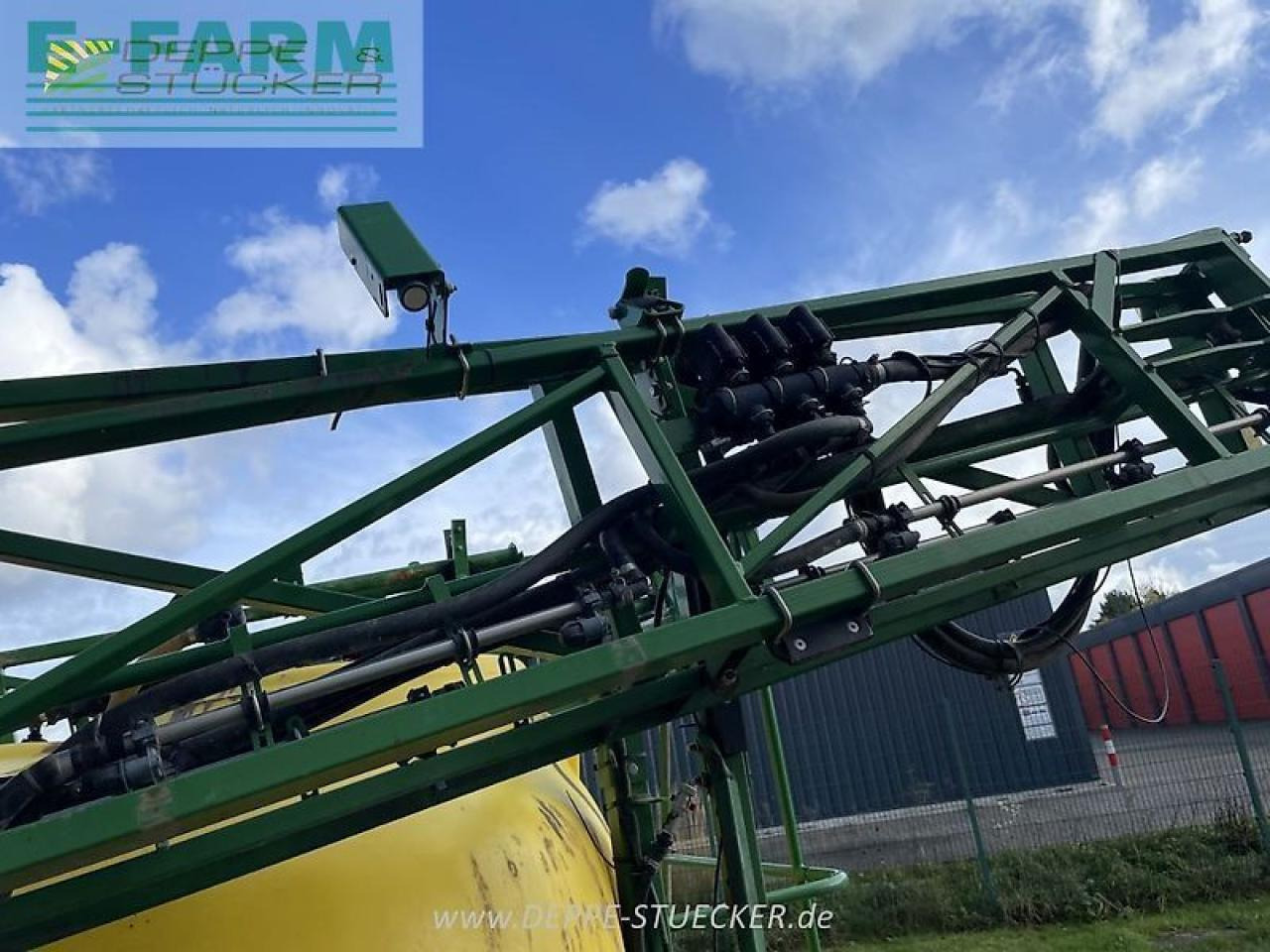 John Deere m740i (mj14) - Прицепной опрыскиватель: фото 5 John Deere m740i (mj14) - Прицепной опрыскиватель: фото 5