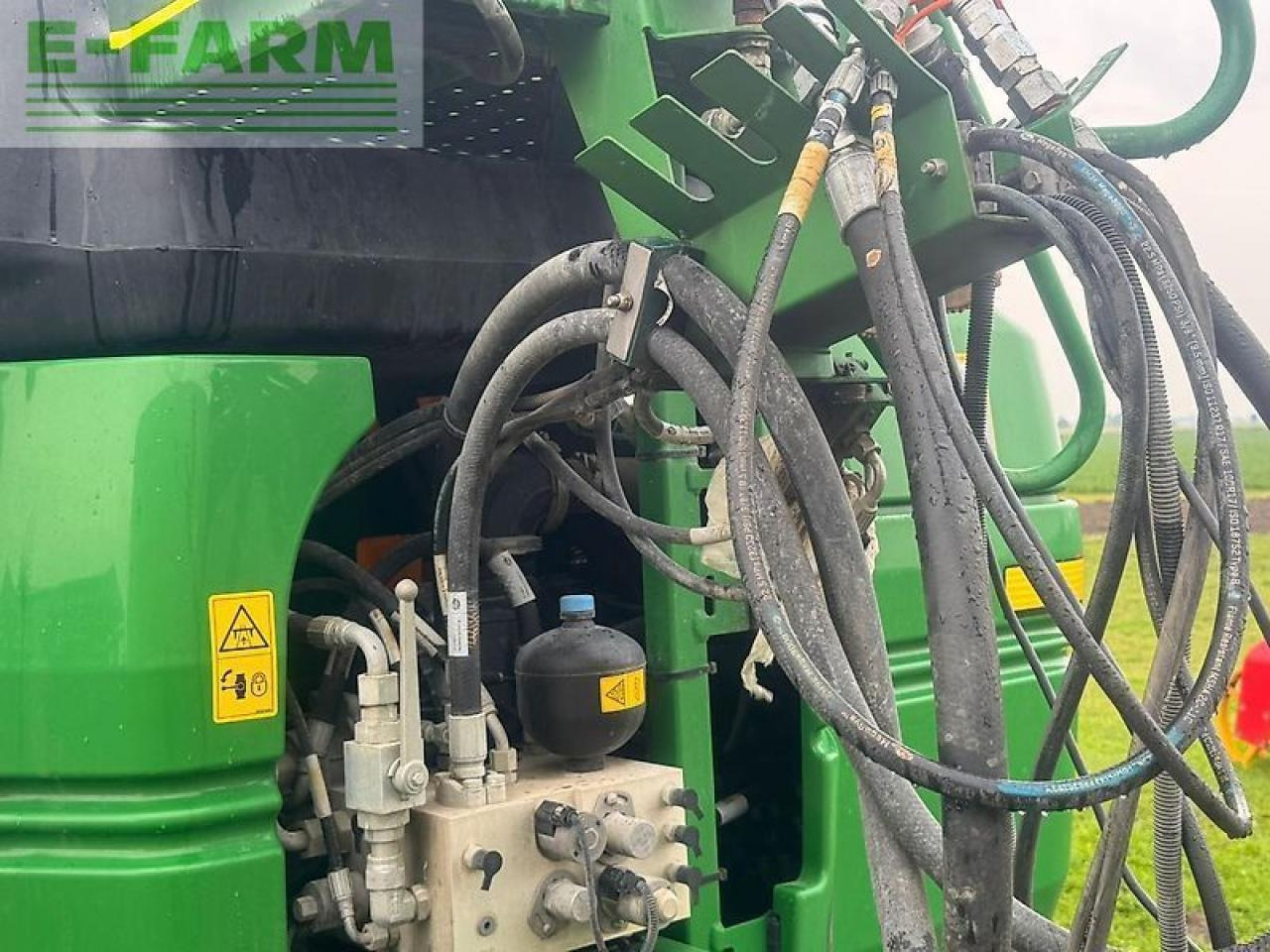 Прицепной опрыскиватель John Deere r952i: фото 13