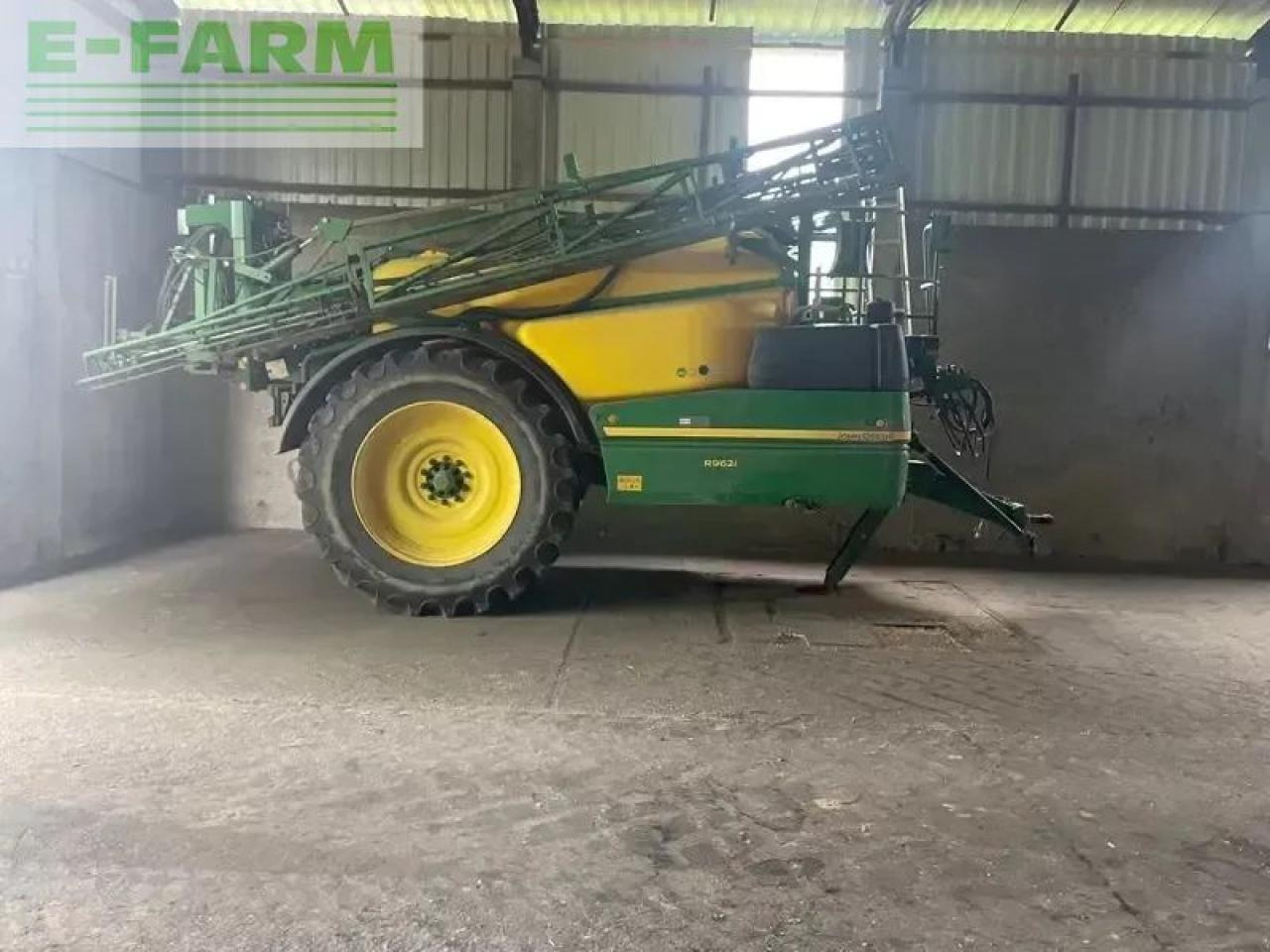 John Deere r962i my15 24m - Прицепной опрыскиватель: фото 2 John Deere r962i my15 24m - Прицепной опрыскиватель: фото 2
