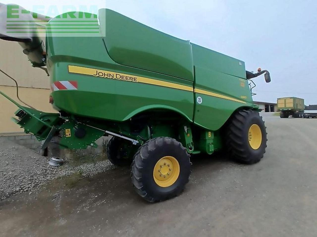 John Deere s680 hm mit geringhoff 630 variostar - Зерноуборочный комбайн: фото 4 John Deere s680 hm mit geringhoff 630 variostar - Зерноуборочный комбайн: фото 4