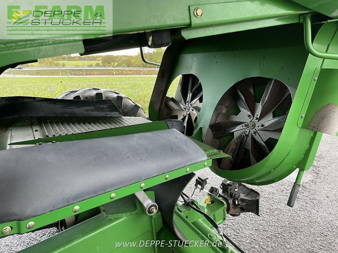 Зерноуборочный комбайн John Deere t560 hillmaster mit 620r und rapstisch: фото 10 Зерноуборочный комбайн John Deere t560 hillmaster mit 620r und rapstisch: фото 10