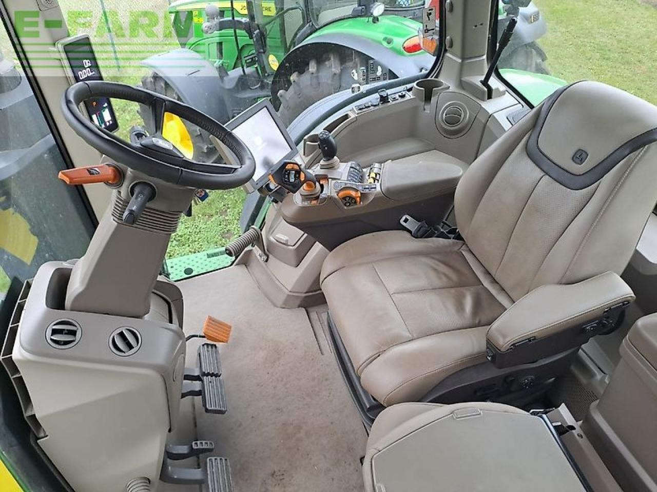 John Deere traktor 7r330 - Оборудование для кормоуборочного комбайна: фото 5 John Deere traktor 7r330 - Оборудование для кормоуборочного комбайна: фото 5