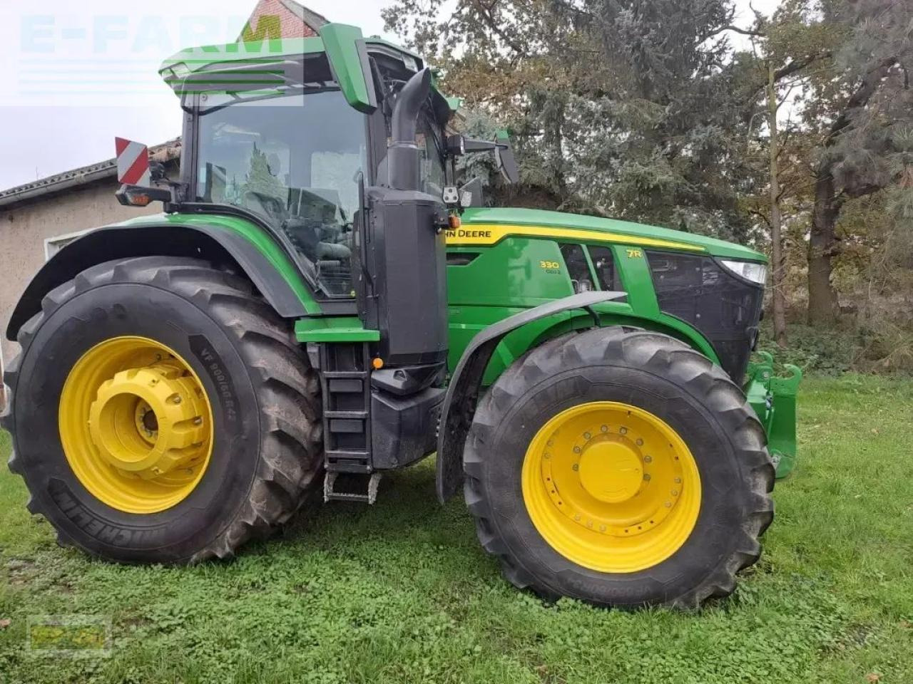 John Deere traktor 7r330 - Трактор: фото 1 John Deere traktor 7r330 - Трактор: фото 1