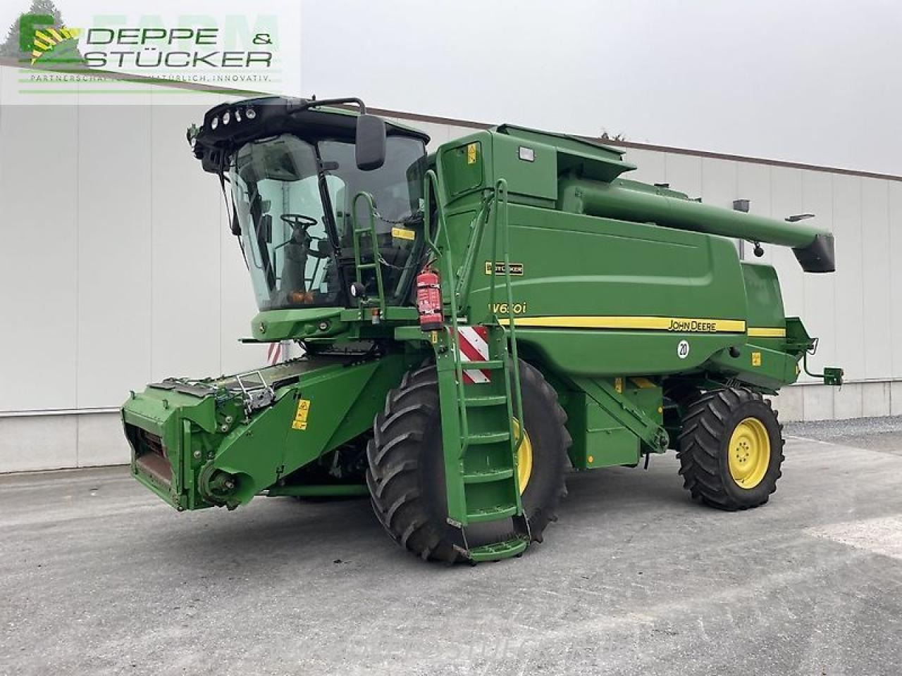 John Deere w650 - Зерноуборочный комбайн: фото 1 John Deere w650 - Зерноуборочный комбайн: фото 1