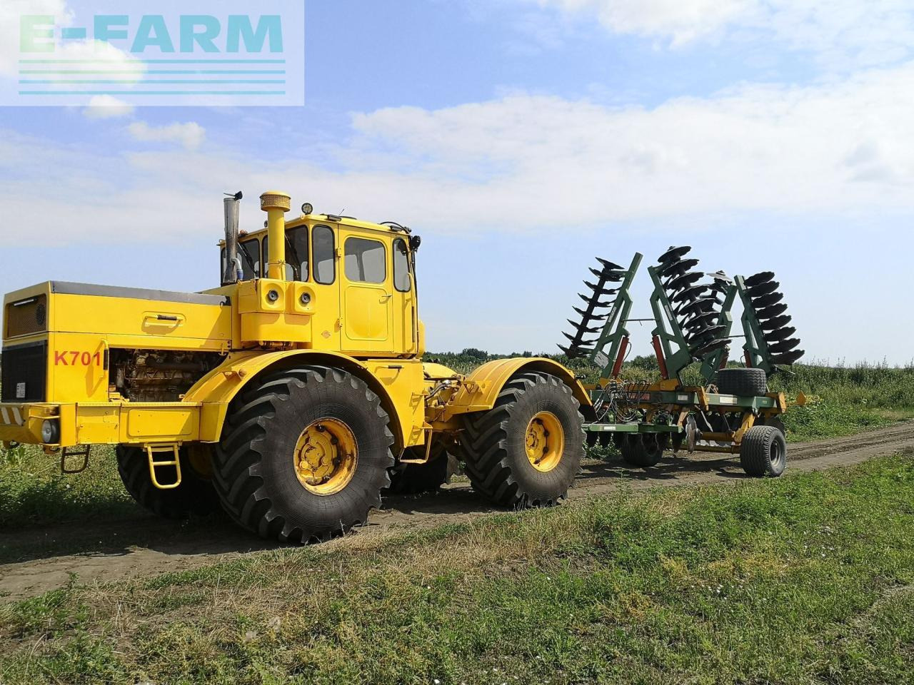 Kirovets K701P - Трактор: фото 1 Kirovets K701P - Трактор: фото 1