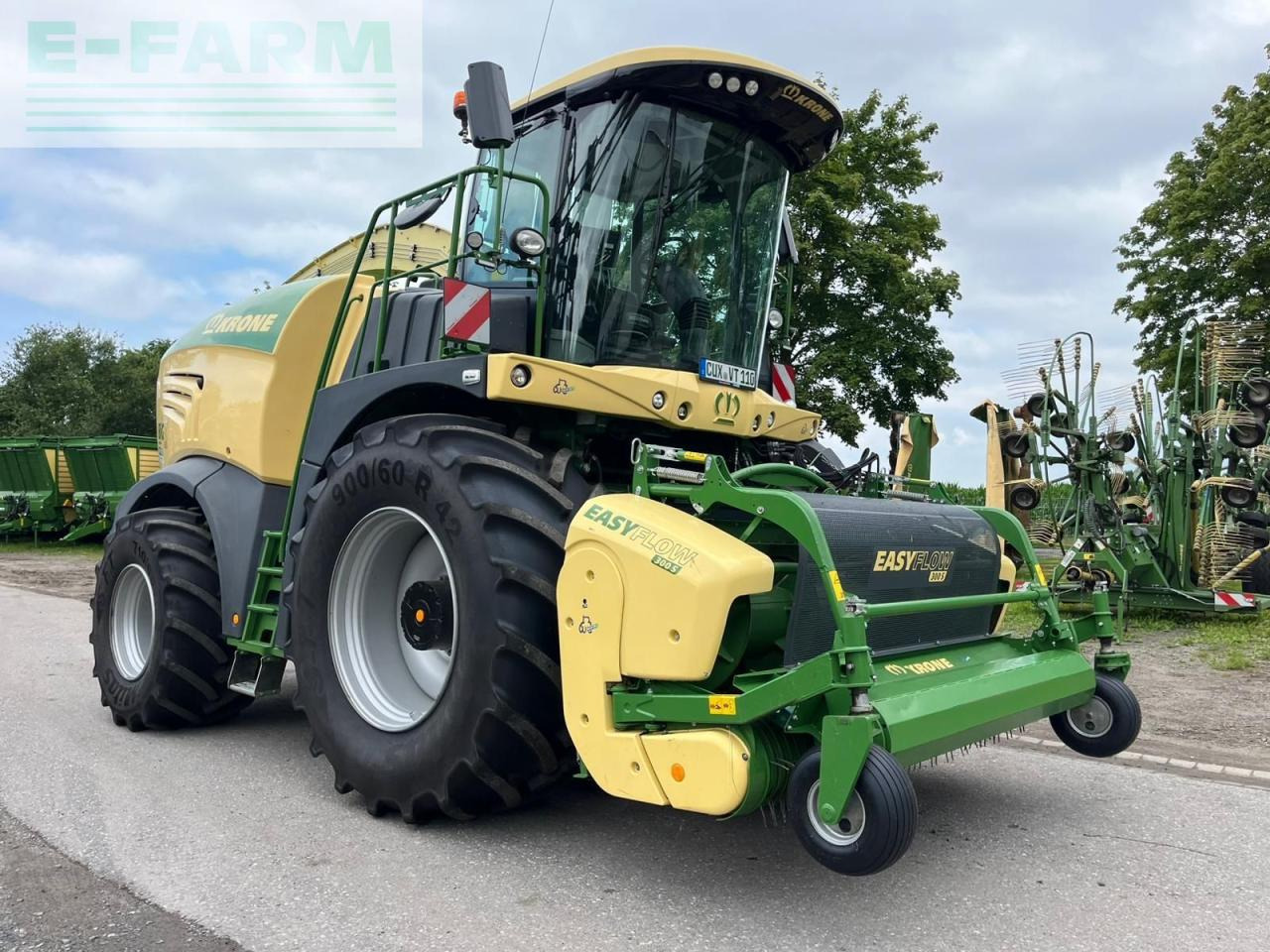 Krone Big X 630 - Кормоуборочный комбайн: фото 1 Krone Big X 630 - Кормоуборочный комбайн: фото 1