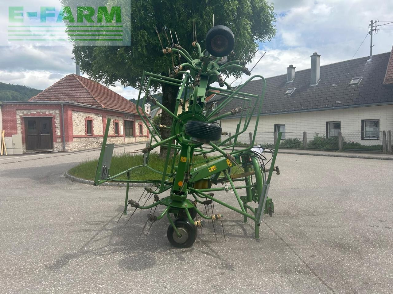 Krone KW 6.70 Kreiselheuer - Сеноворошилка: фото 4 Krone KW 6.70 Kreiselheuer - Сеноворошилка: фото 4
