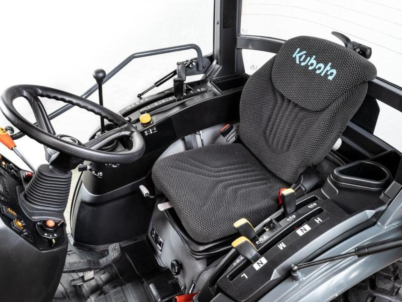 Kubota lx351 cab - Трактор: фото 5 Kubota lx351 cab - Трактор: фото 5