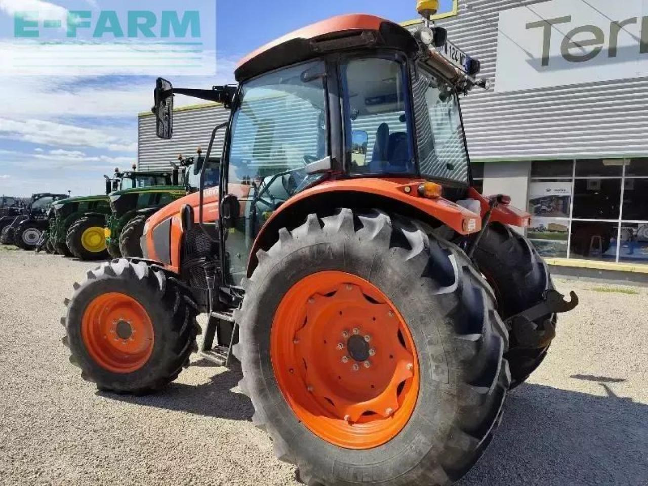 Kubota m 5111 - Трактор: фото 3 Kubota m 5111 - Трактор: фото 3