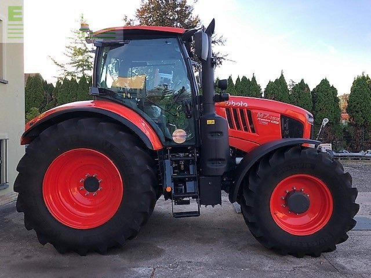 Kubota m 7153 premium kvt - Трактор: фото 3 Kubota m 7153 premium kvt - Трактор: фото 3