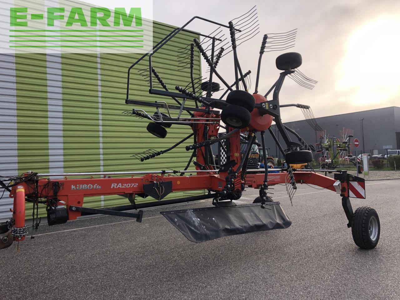 Kubota ra 2072 - Сеноворошилка: фото 2 Kubota ra 2072 - Сеноворошилка: фото 2