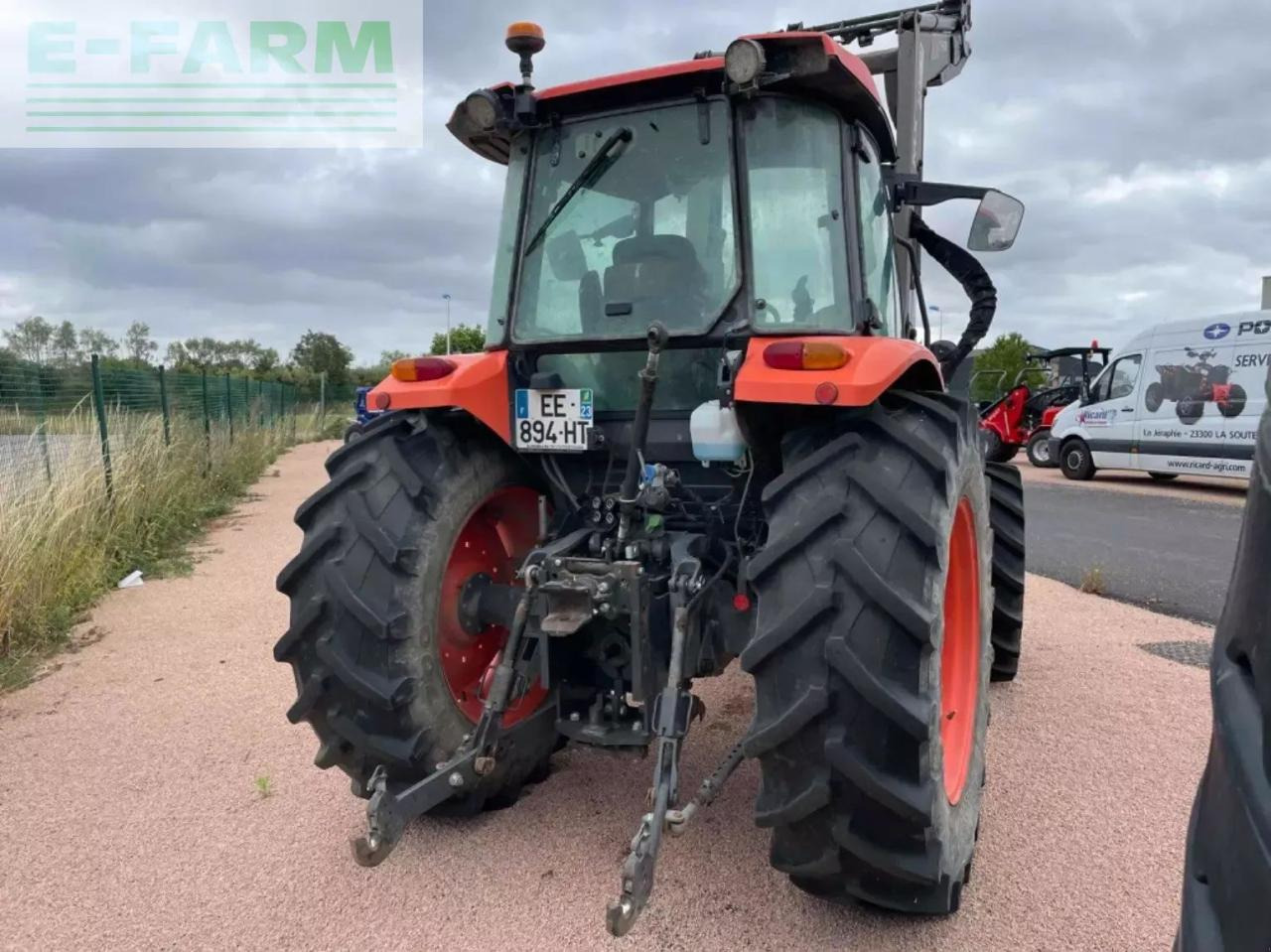 Kubota tracteur agricole m8560dthq kubota - Трактор: фото 3 Kubota tracteur agricole m8560dthq kubota - Трактор: фото 3