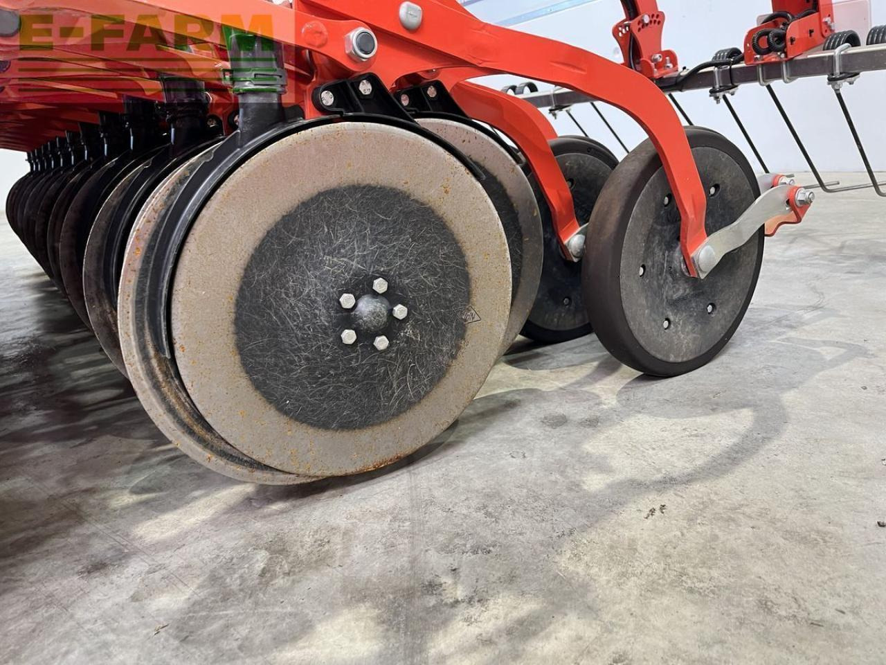 Посевной комплекс Kuhn hrb 302 mit venta 330-24: фото 7