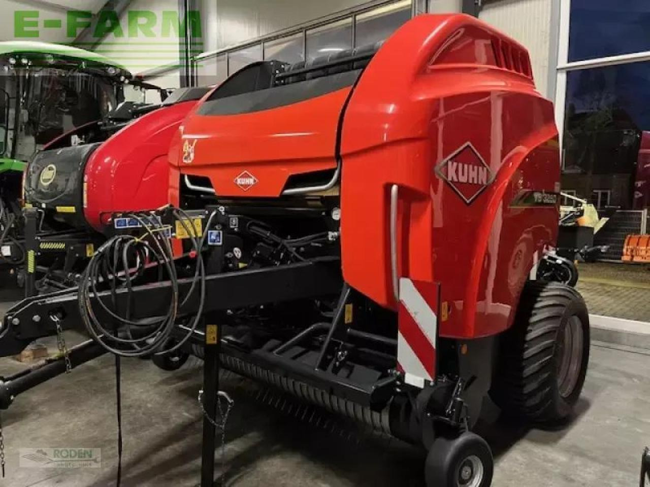 Kuhn vb 3260 opticut 14 - Пресс-подборщик тюковый: фото 1 Kuhn vb 3260 opticut 14 - Пресс-подборщик тюковый: фото 1