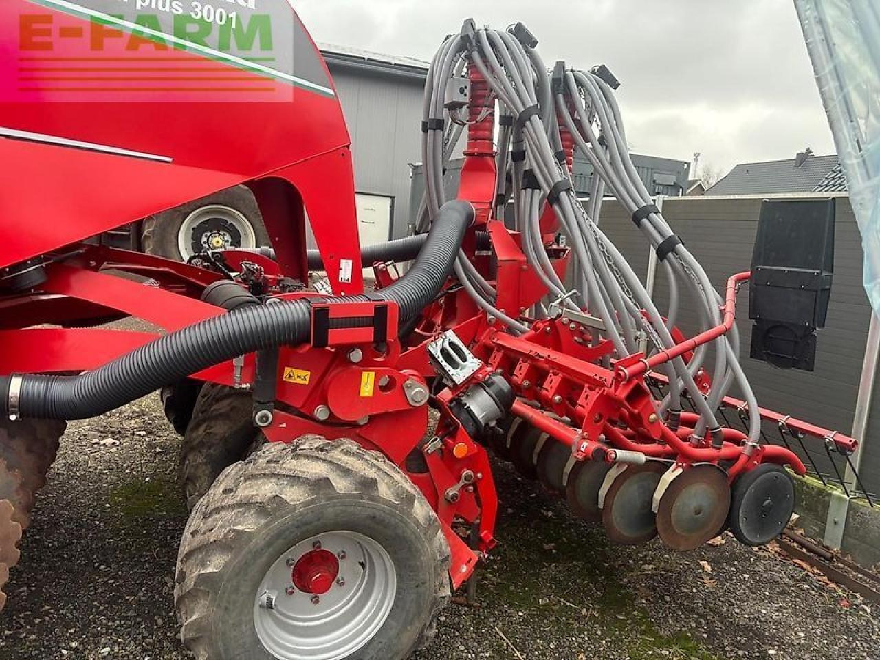 Kverneland u-drill 3001 - Сеялка: фото 4 Kverneland u-drill 3001 - Сеялка: фото 4