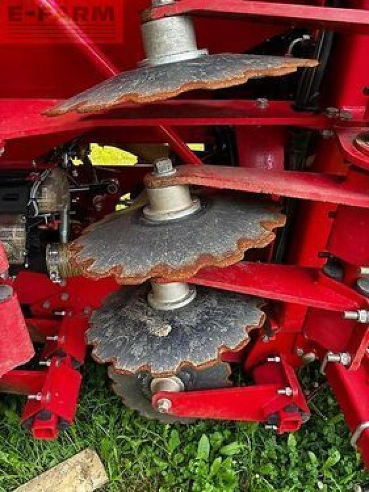 Kverneland u drill 6001 demomaschine - Сеялка: фото 2 Kverneland u drill 6001 demomaschine - Сеялка: фото 2