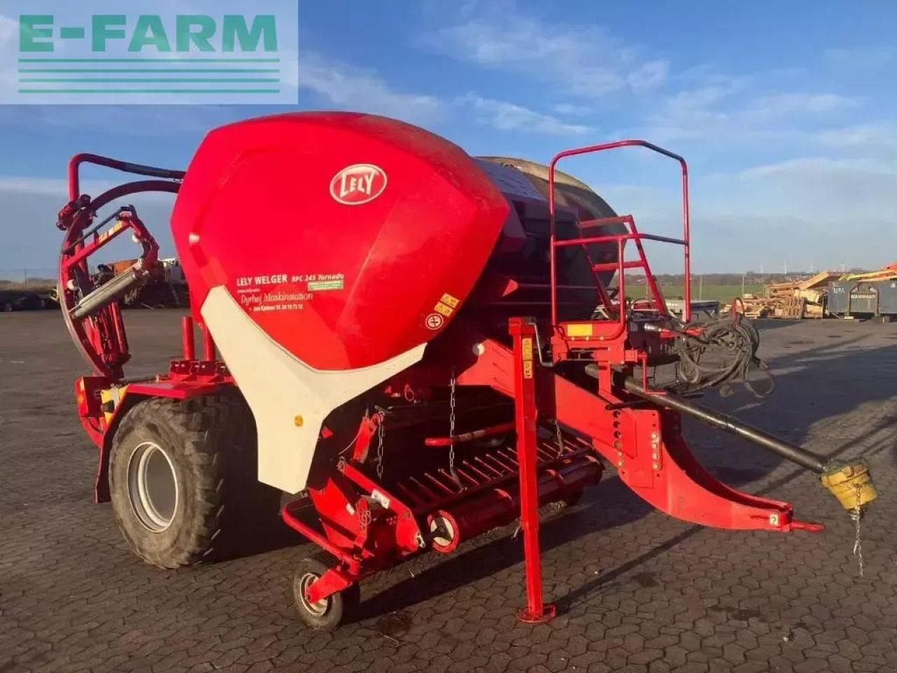 Lely tornado 245 rp - Пресс-подборщик тюковый: фото 2 Lely tornado 245 rp - Пресс-подборщик тюковый: фото 2