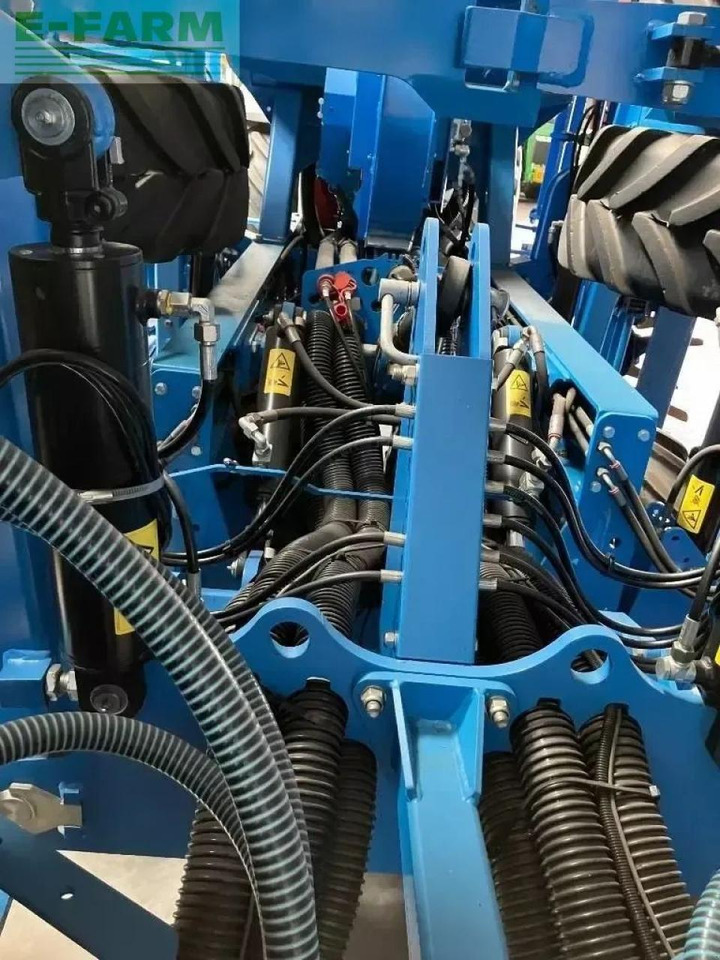 Lemken compact-solitair 9/600 k - Посевной комплекс: фото 4 Lemken compact-solitair 9/600 k - Посевной комплекс: фото 4