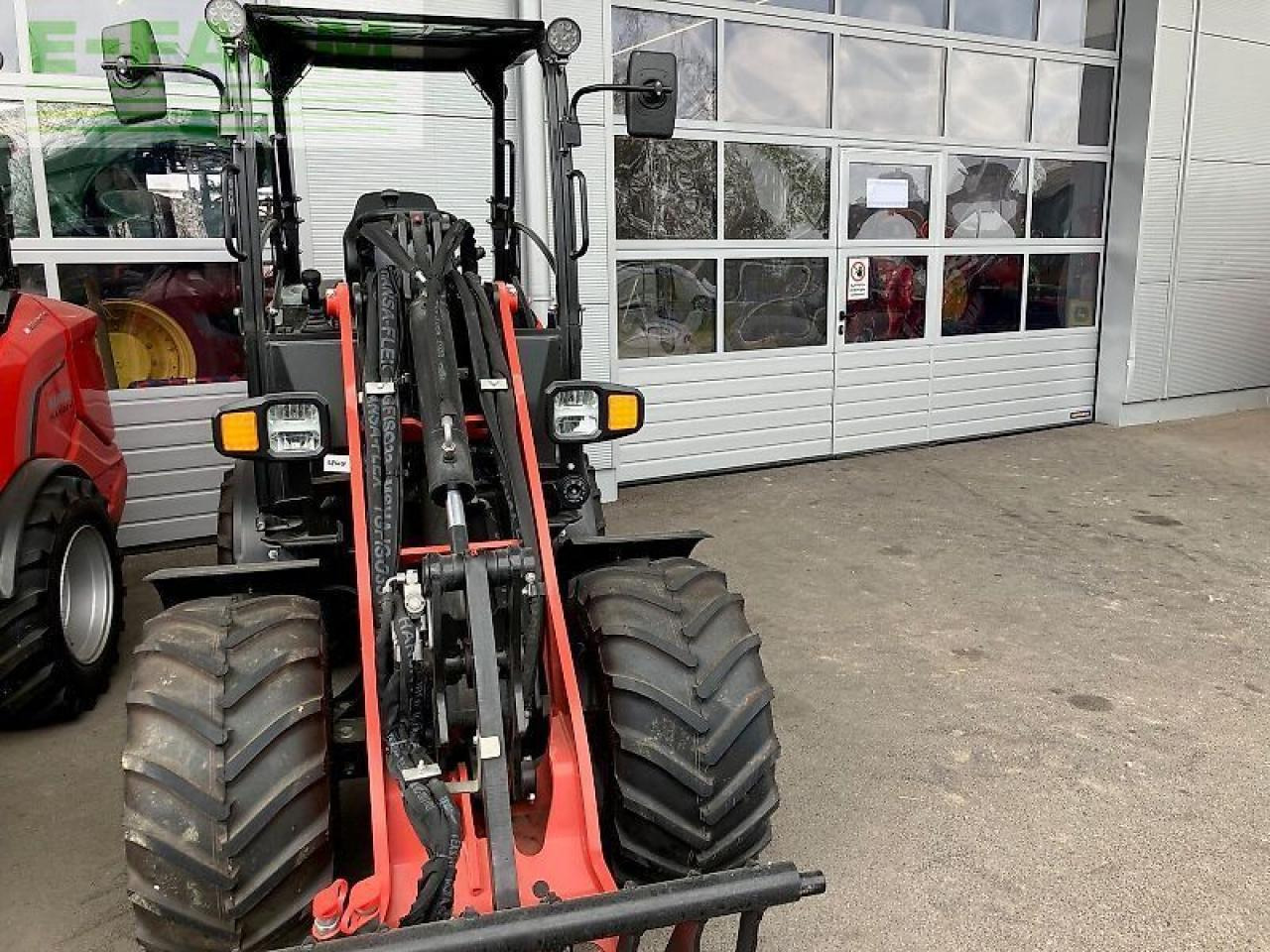 Manitou mla 3-25 - Компактный фронтальный погрузчик: фото 3 Manitou mla 3-25 - Компактный фронтальный погрузчик: фото 3