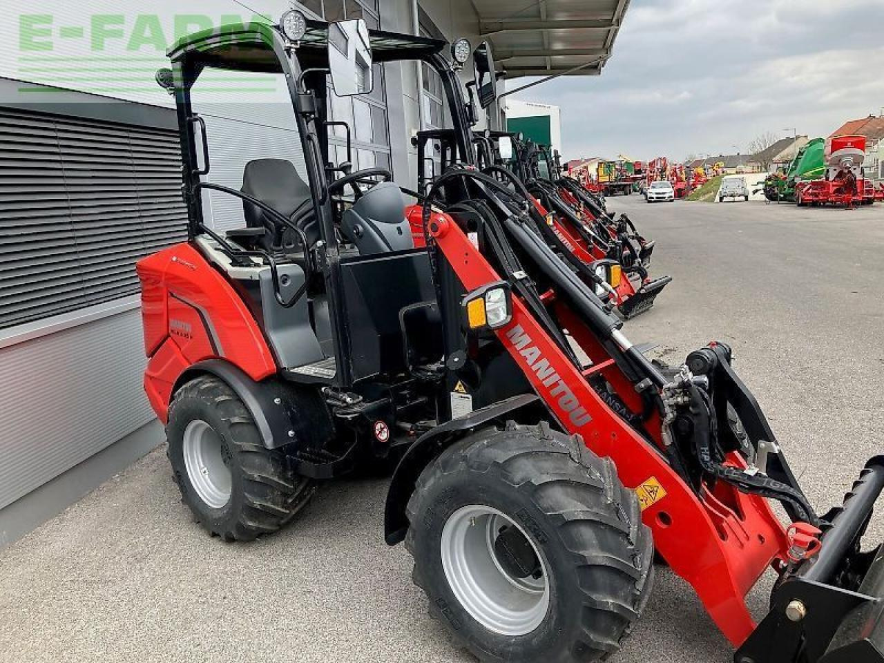 Manitou mla 3-25 - Компактный фронтальный погрузчик: фото 2 Manitou mla 3-25 - Компактный фронтальный погрузчик: фото 2