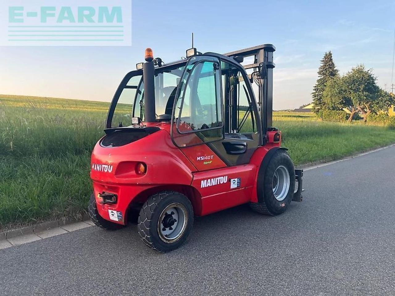 Manitou msi 40 t geländestapler mit kaup zinkenverstellgerät 4,8 t - Вилочный погрузчик: фото 2 Manitou msi 40 t geländestapler mit kaup zinkenverstellgerät 4,8 t - Вилочный погрузчик: фото 2