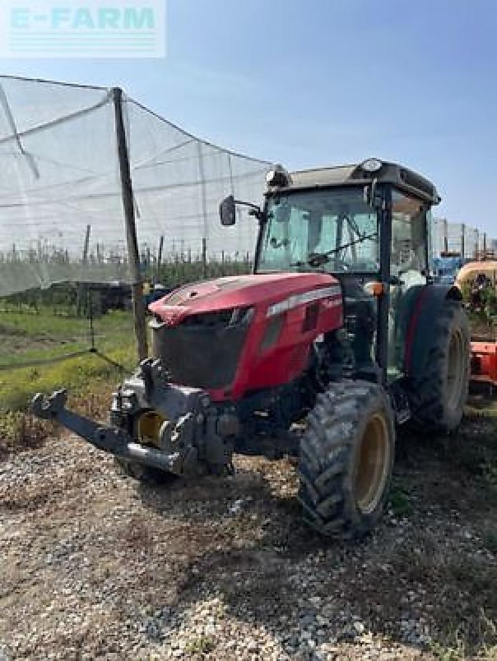 Massey Ferguson 3710 f - Трактор: фото 1 Massey Ferguson 3710 f - Трактор: фото 1
