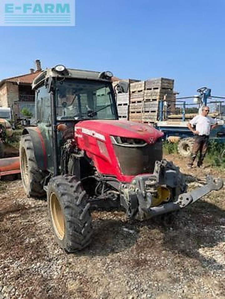 Massey Ferguson 3710 f - Трактор: фото 2 Massey Ferguson 3710 f - Трактор: фото 2