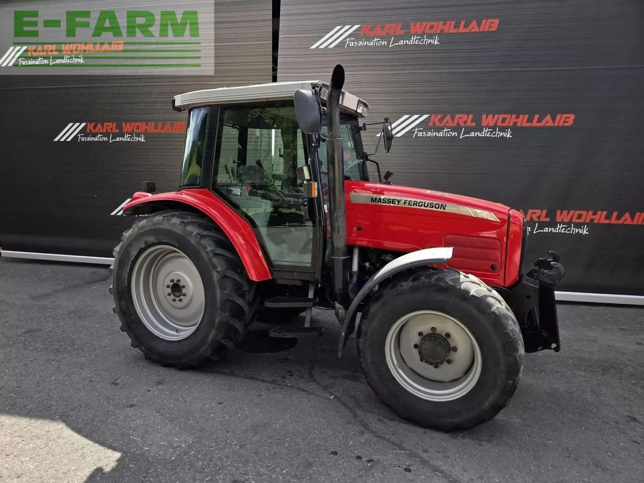 Трактор Massey Ferguson 6235-4: фото 8 Трактор Massey Ferguson 6235-4: фото 8