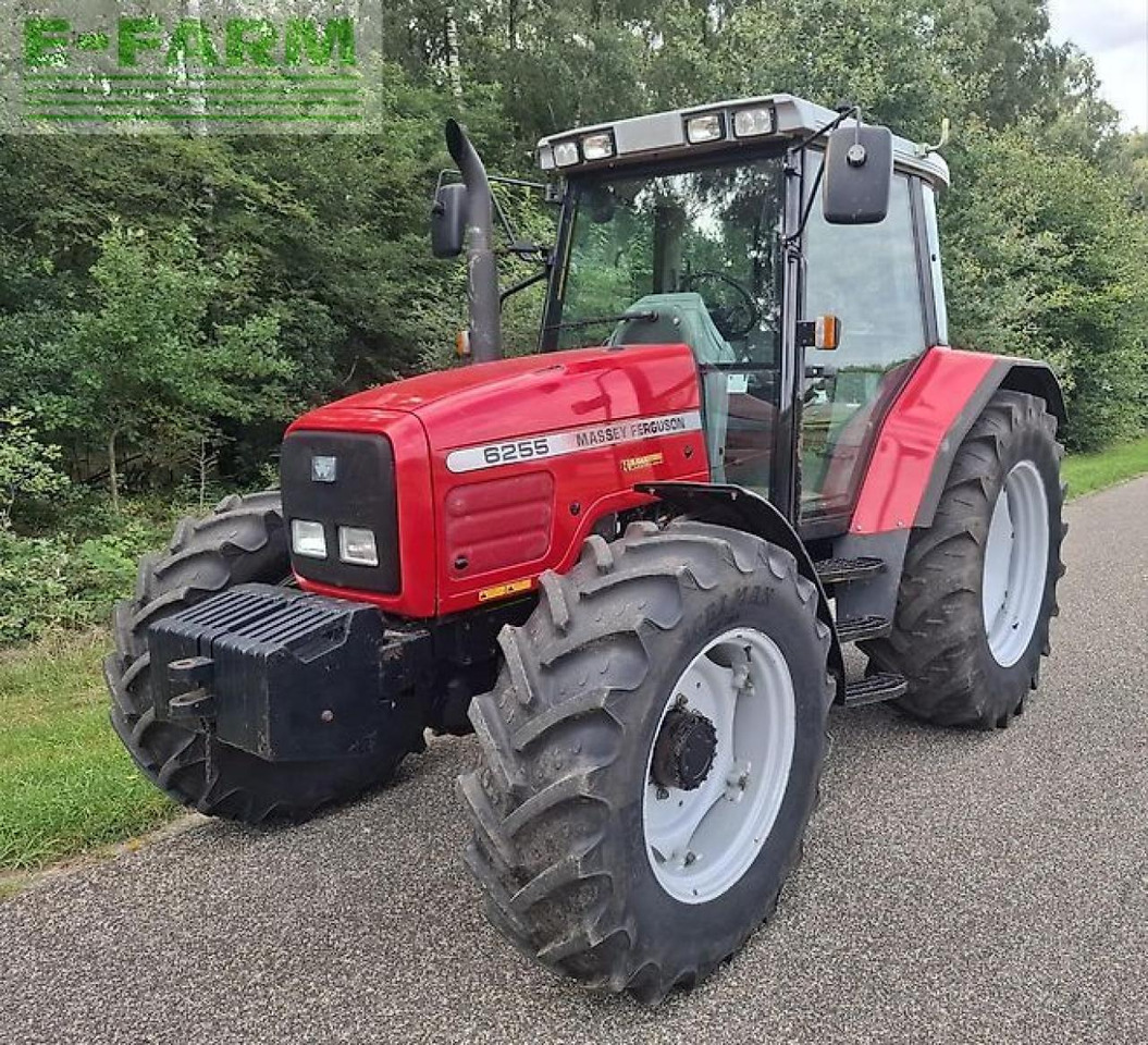 Massey Ferguson 6255 - Трактор: фото 1 Massey Ferguson 6255 - Трактор: фото 1