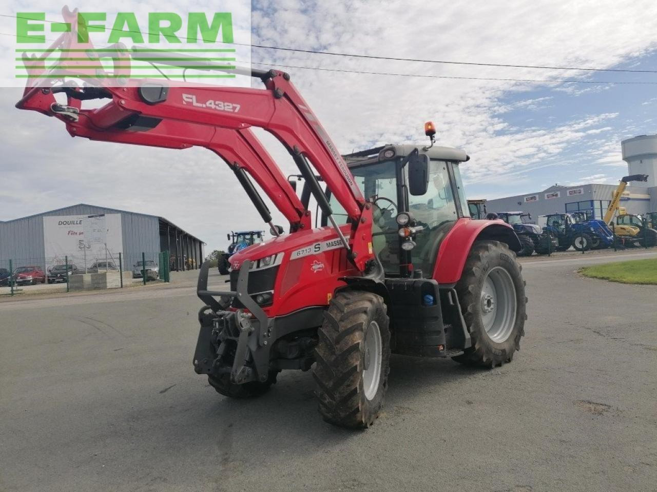 Massey Ferguson 6713 s - Трактор: фото 1 Massey Ferguson 6713 s - Трактор: фото 1