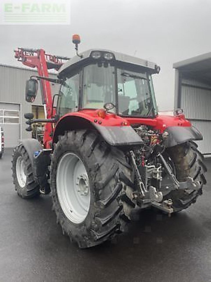 Massey Ferguson 6715s - Трактор: фото 3 Massey Ferguson 6715s - Трактор: фото 3